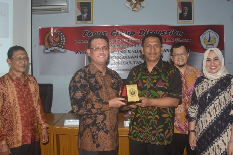 DPD RI Bersama Fakultas Hukum Untan dalam Rangka (FGD)