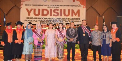 Gelaran Yudisium FH UNTAN Periode IV T.A.2022/2023