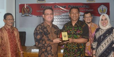 DPD RI Bersama Fakultas Hukum Untan dalam Rangka (FGD)