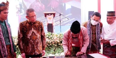 MK Kukuhkan Desa Mekar Sari, Kubu Raya – Kalbar Sebagai Desa Konstitusi