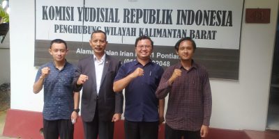 PAKTA FH UNTAN MENGHADIRI UNDANGAN KOMISI YUDISIAL REPUBLIK INDONESIA DI KANTOR PENGHUBUNG KALBAR